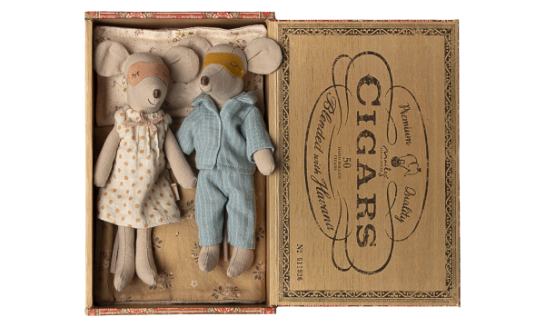 MAILEG Pelytės Dėžutėje MUM AND DAD MICE